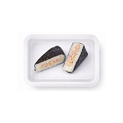 Онигири с тунцом 